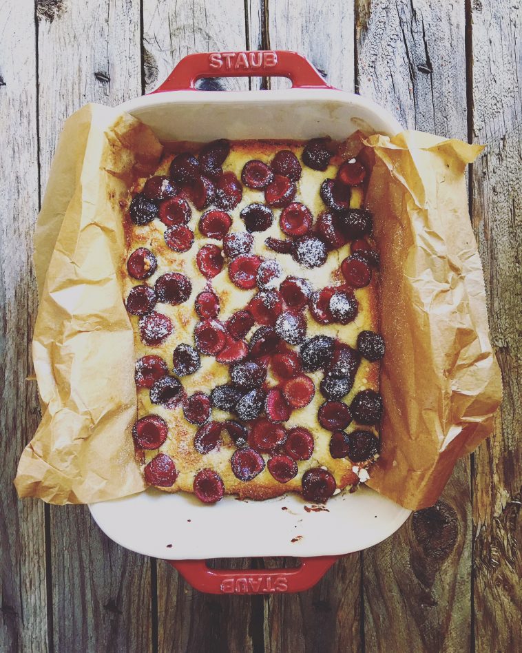 Low Carb Cherry pie with almonds. Easy and delicious.