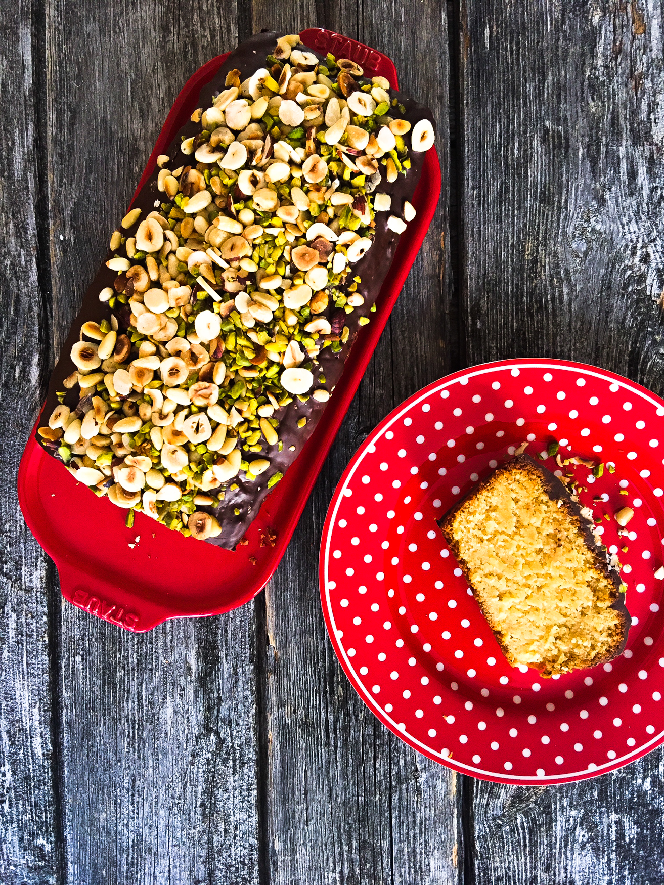 Low Carb Orangen-Mandelkuchen mit Schokoglasur, duftend und köstlich!