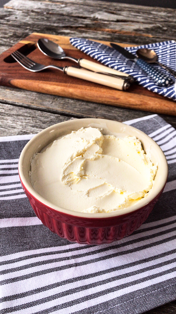 Frischkäse einfach selbst gemacht: schnelles und einfaches Basisrezept