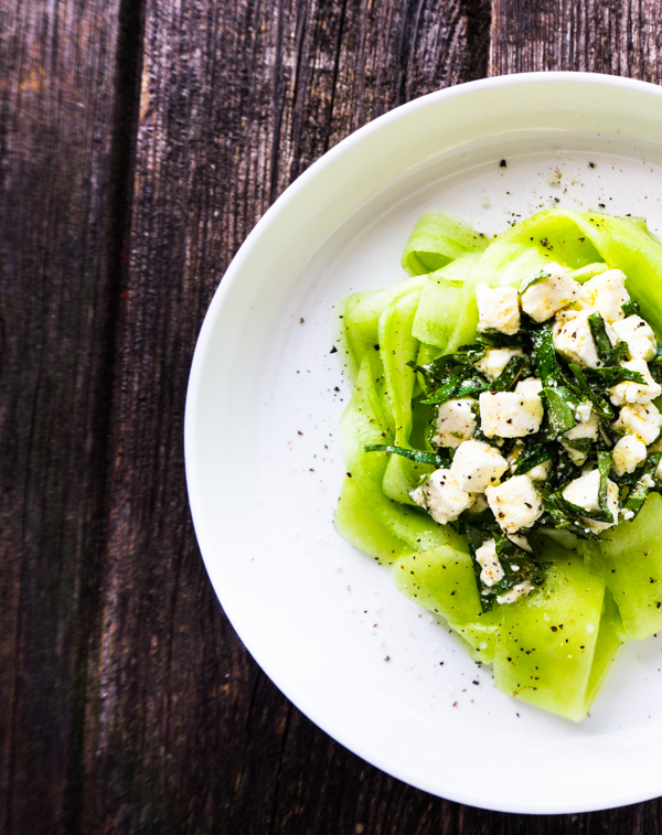 Gurkensalat mit Minz-Feta 