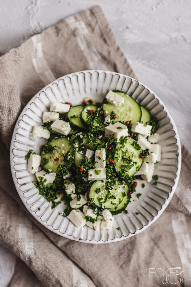 Türkischer-Gurkensalat-mit-Feta-und-Peterislie-1 - Holla die Kochfee