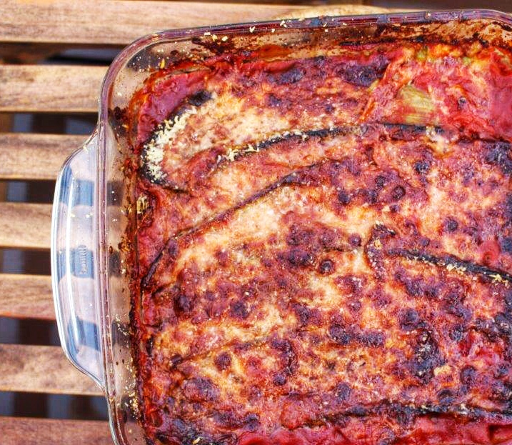 Auberginen in Tomatensoße mit Parm4san gebacken