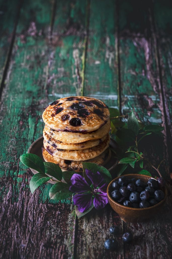 Low Carb Pancakes mit Blaubeeren