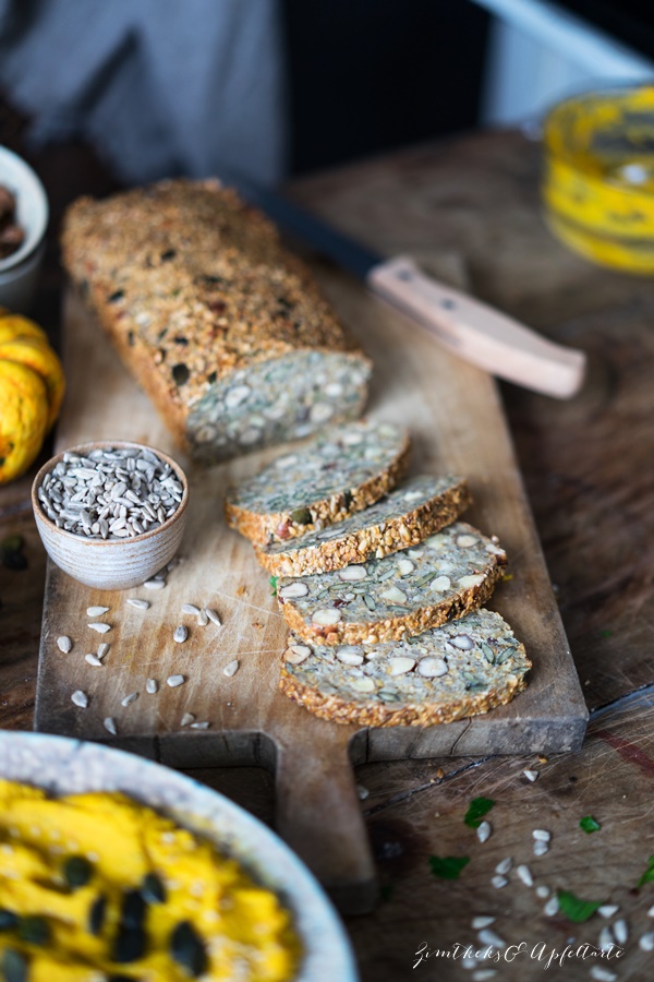 Saaten-Nuss-Brot