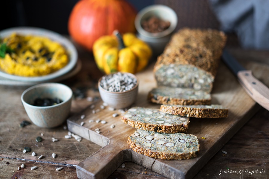 Low-Carb Saaten-Nuss-Brot