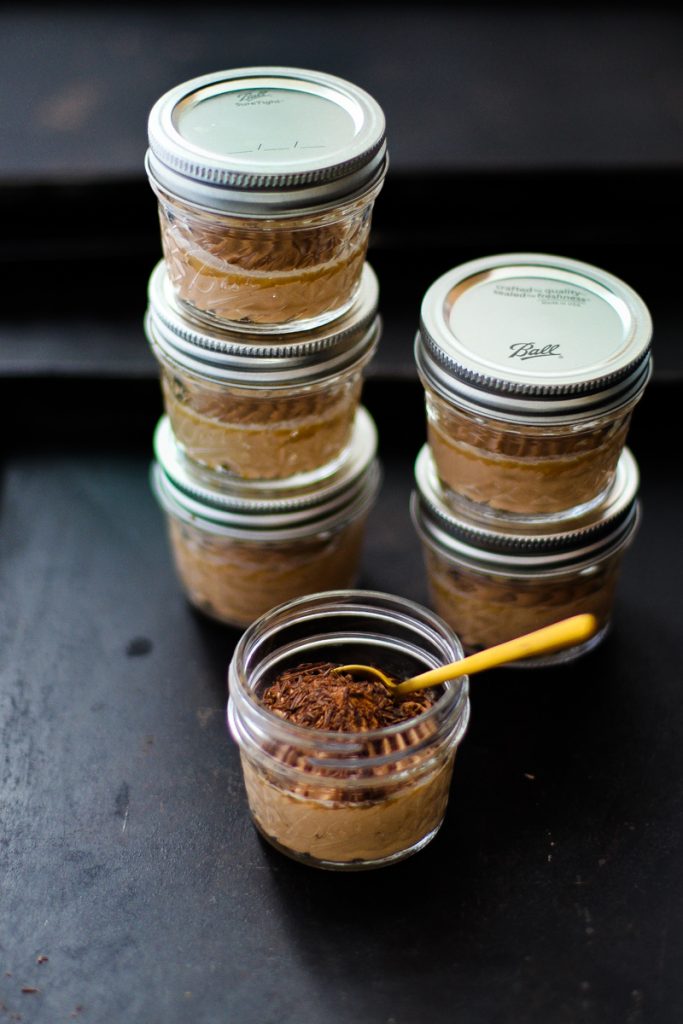 Mason Jars in Crystal gefüllt mit Schokocreme