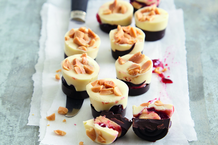 Peanut Butter Jelly Bites mit Erdnüssen