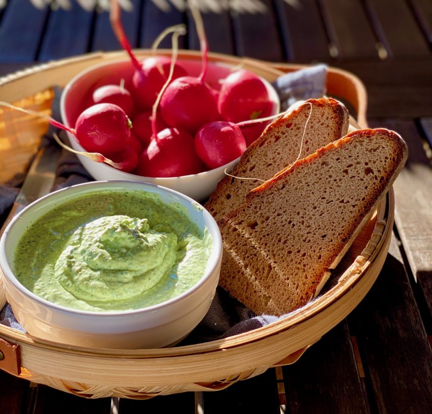 Schneller Rucola-Frischkäse-Dip - Holla die Kochfee Schneller Rucola-Frischkäse-Dip - Holla die Kochfee