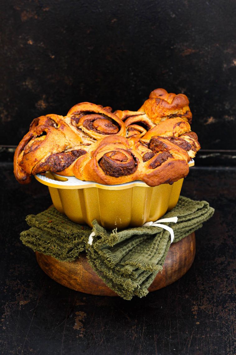 Saftiger Nutella Gugelhupf - Holla die Kochfee Saftiger Nutella Gugelhupf - Holla die Kochfee