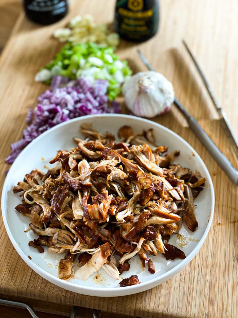 Pulled Chicken Burger schnell und einfach - das Fleisch gerupft 