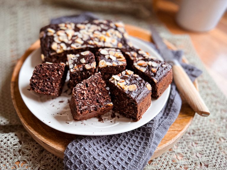 Schneller fettarmer Teekuchen mit Schokolade