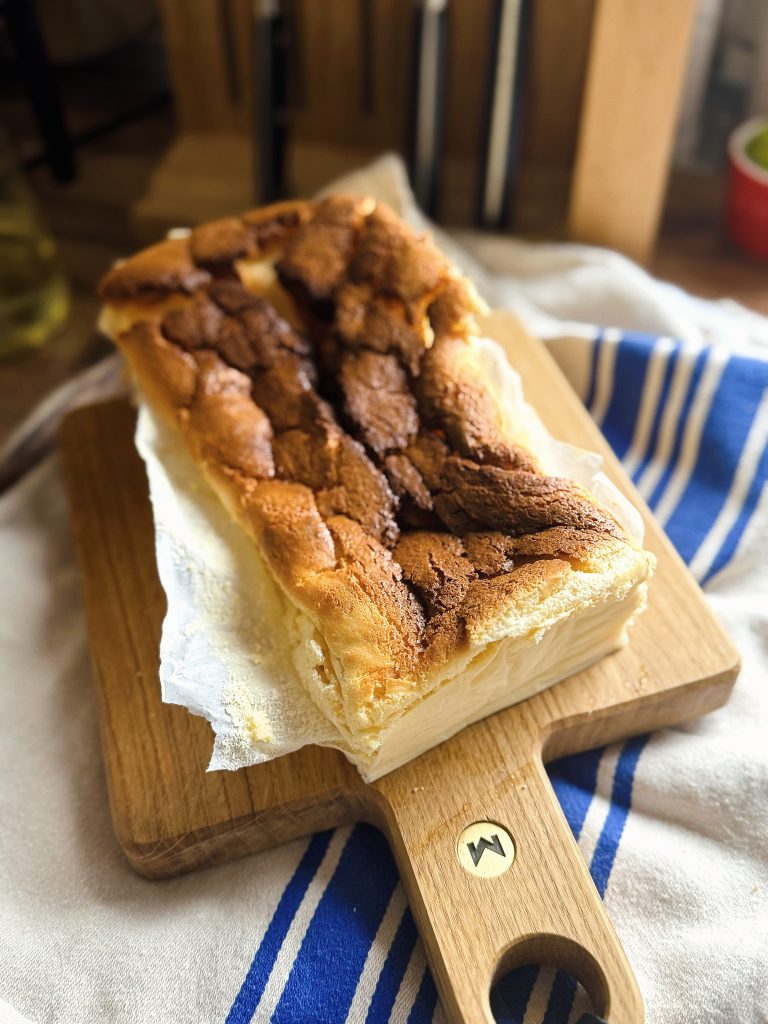 Fluffiger Joghurtkuchen für zwei ohne Fett und mit wenig Mehl