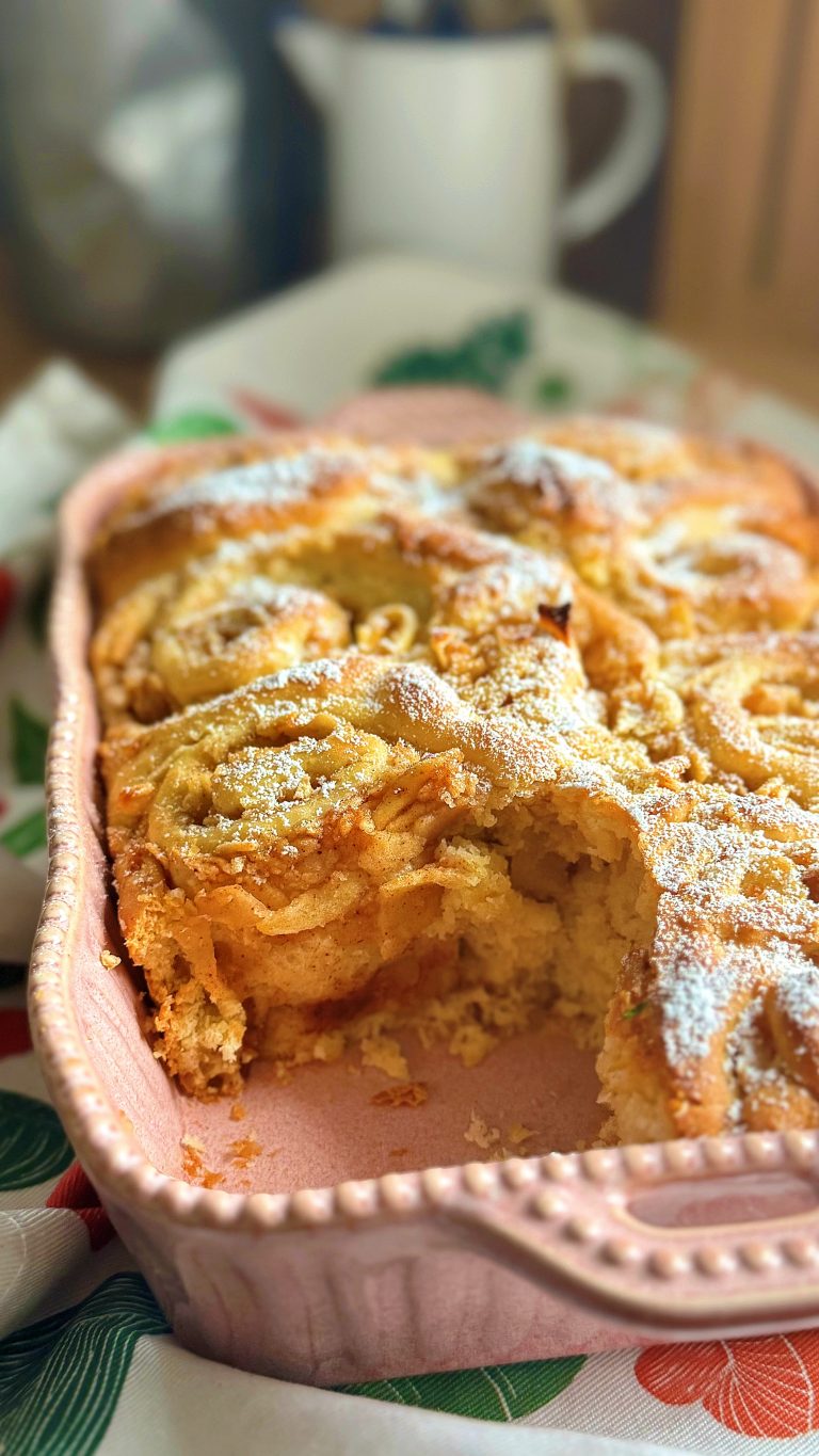 Saftige einfache Apfelschnecken mit Zimt