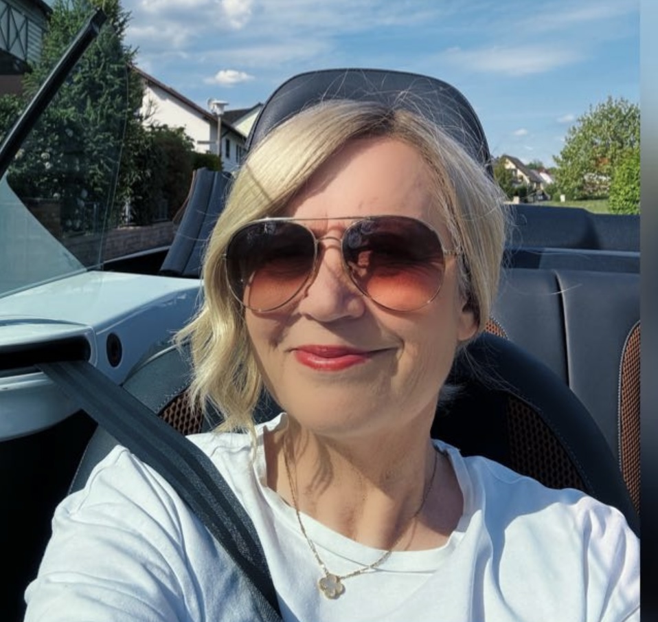 Petra Hola-Schneider