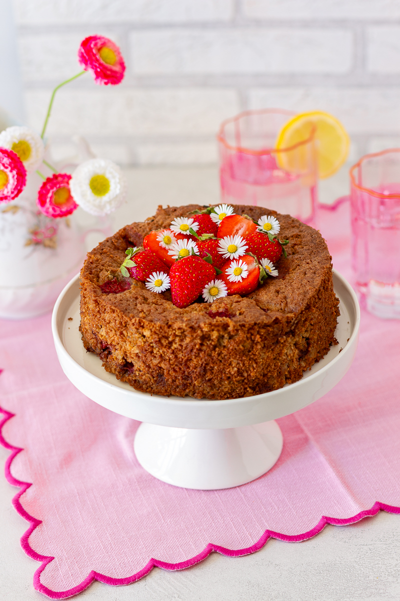 Kleiner Obstkuchen ohne Mehl mit Haaferflocken
